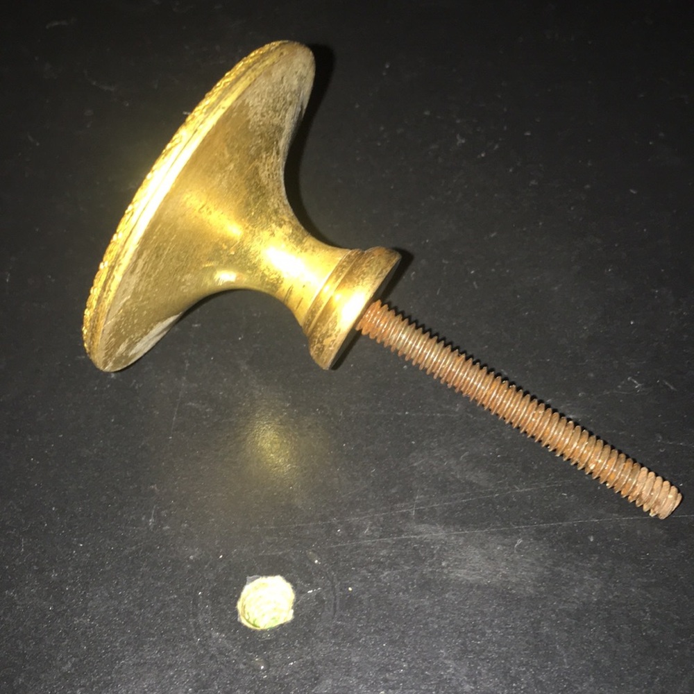 Furniture knobs - Picture 4 of 4